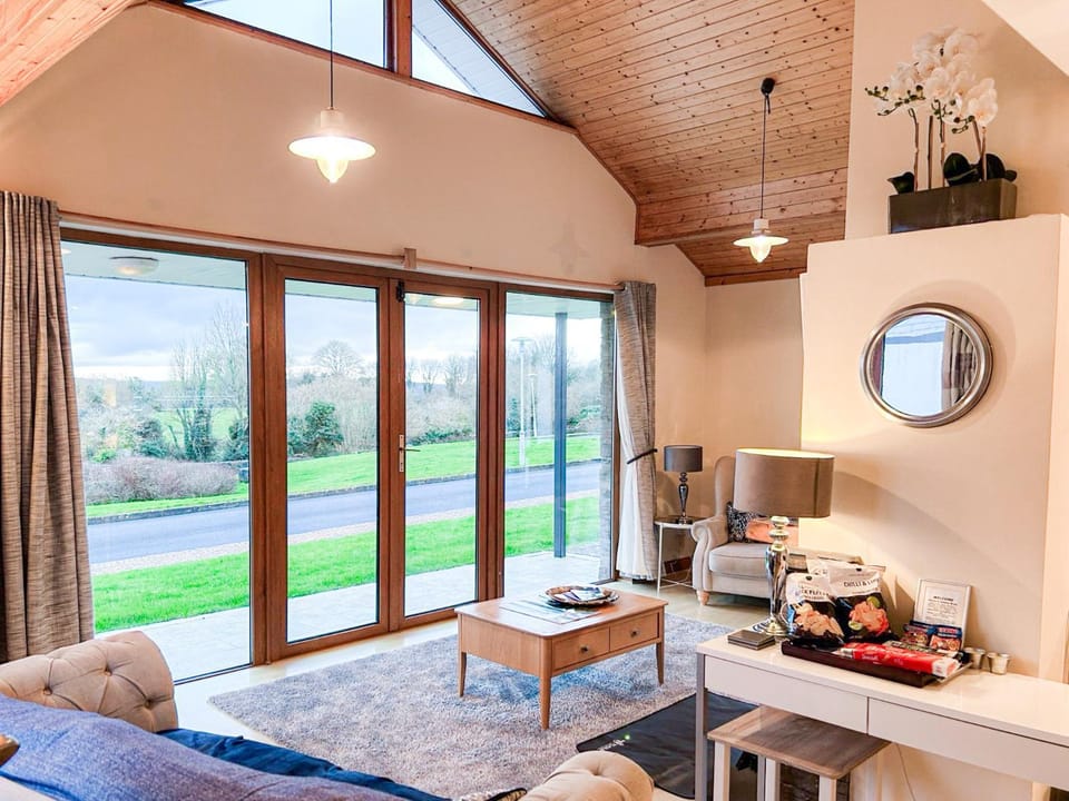 Communal lounge/ TV room, Living room