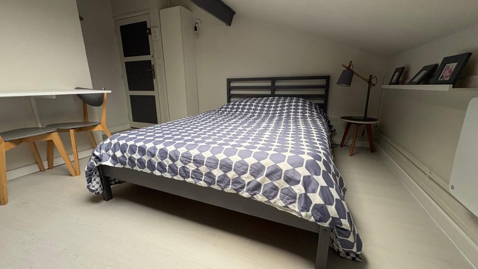 charmant studio tout confort à 50m de la gare Apartment in Valenciennes
