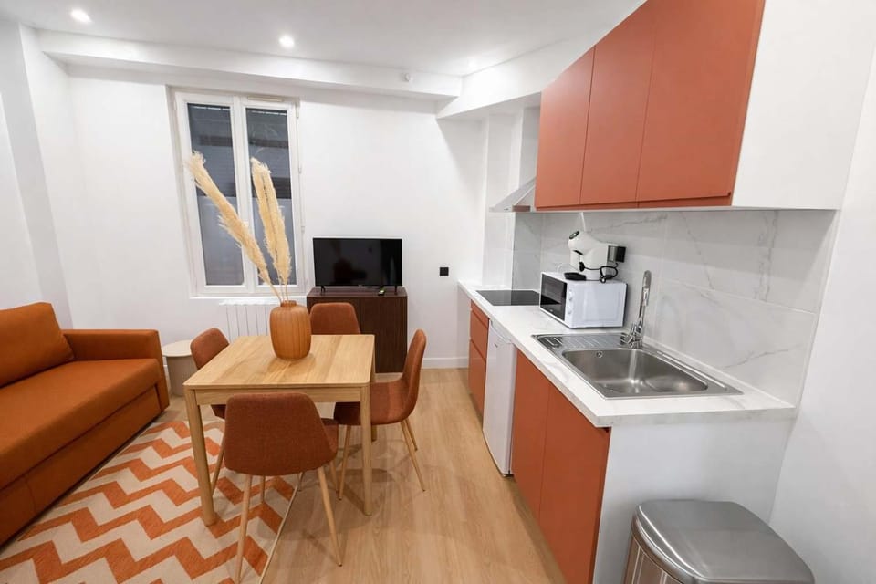 Appartement Moderne Proche Paris Aubervilliers 4P Apartment in Aubervilliers