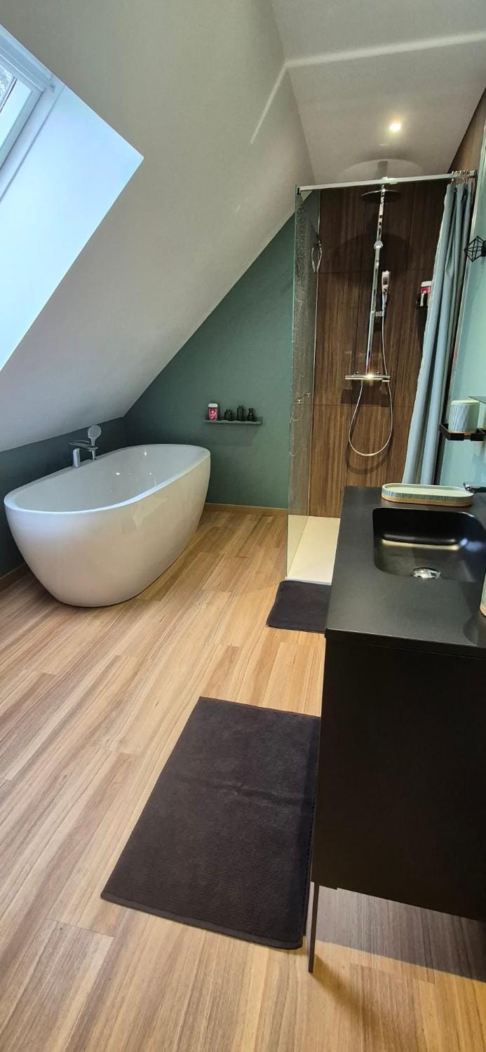 Shower, Bathroom