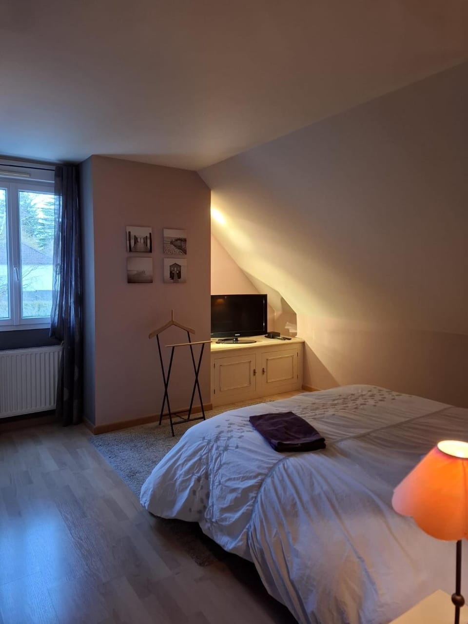 Photo of the whole room