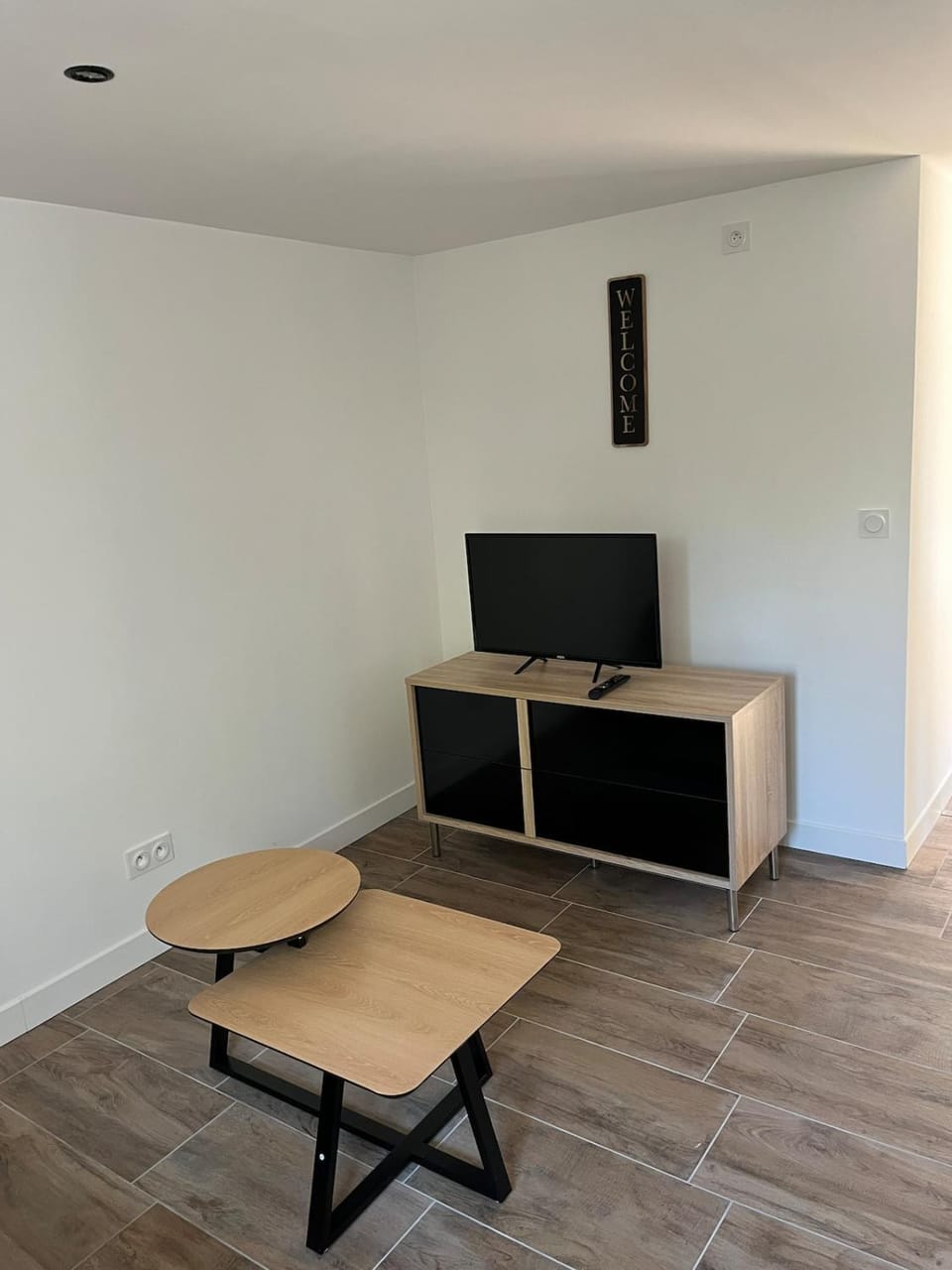 Maison 2 chambres, climatisée avec cour privative House in Bourgogne-Franche-Comté