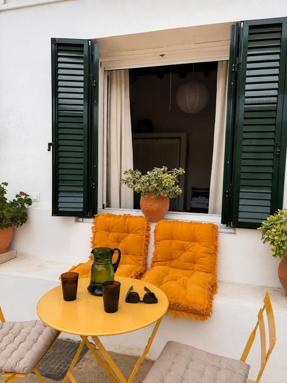 Patio, Seating area