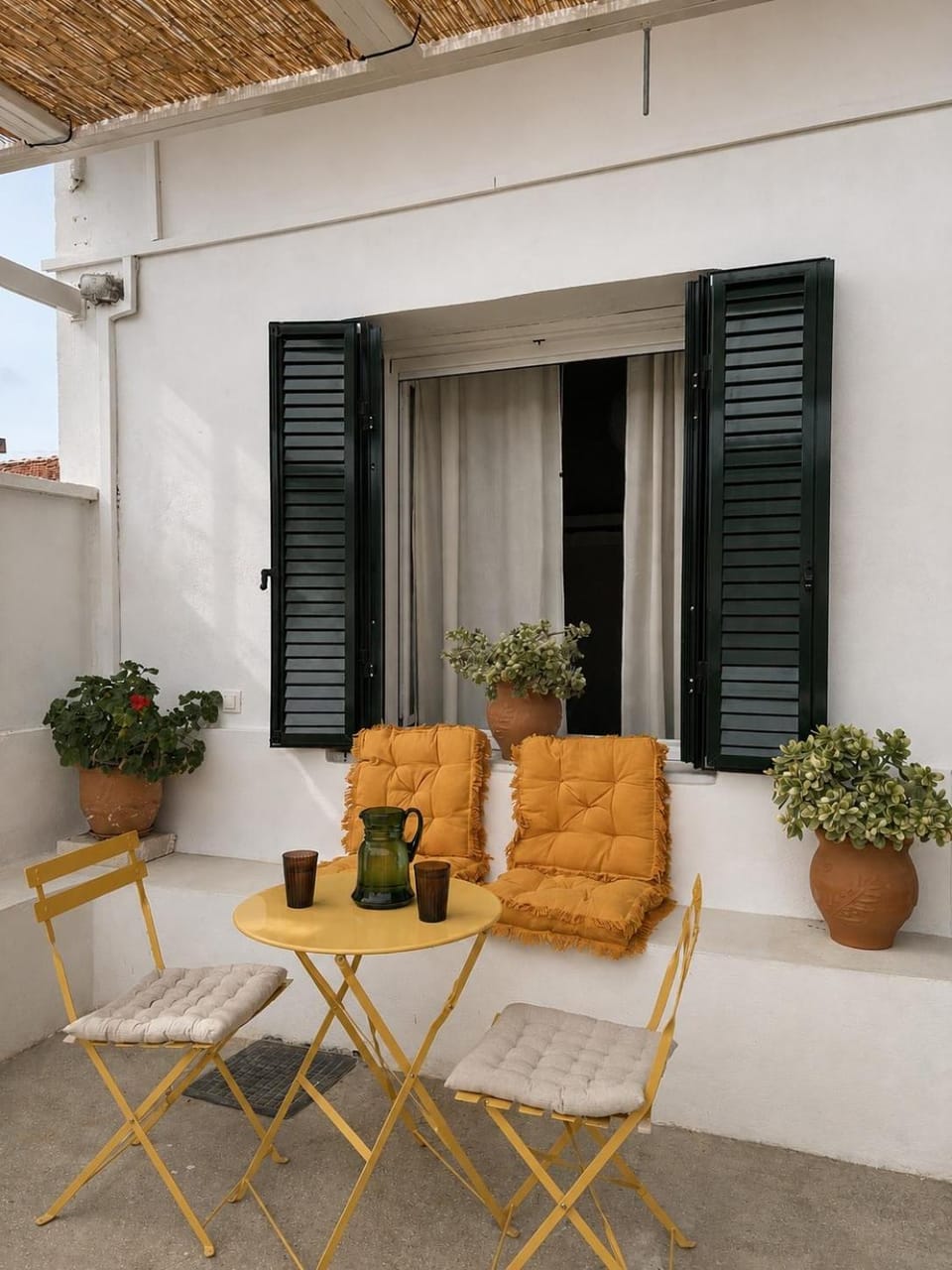 Patio, Facade/entrance, Garden, Seating area