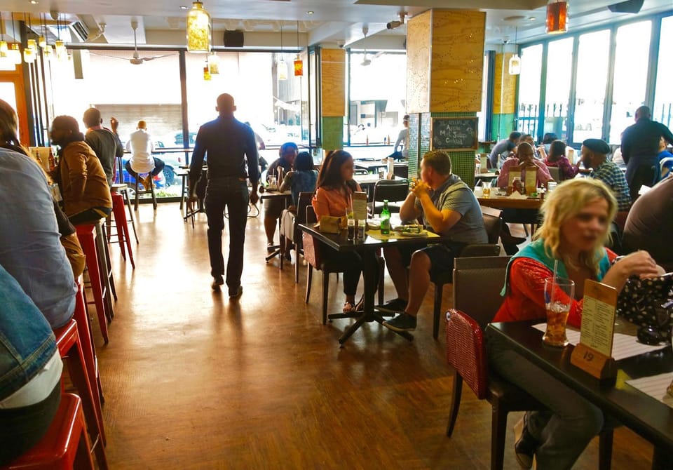 Restaurant/places to eat, Lounge or bar