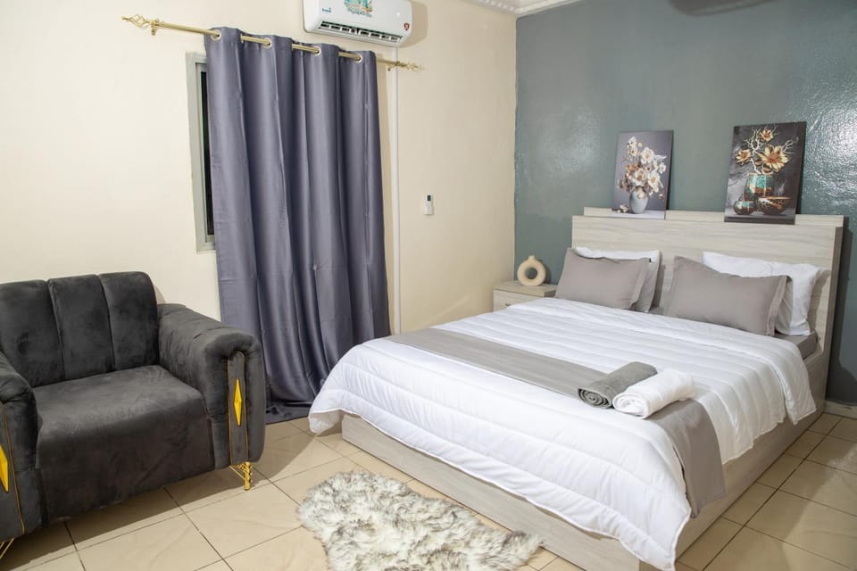 Bed, Bedroom, air conditioner