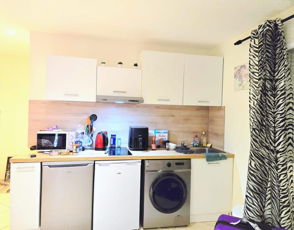 STUDIO Confort Apartment in Corbeil-Essonnes