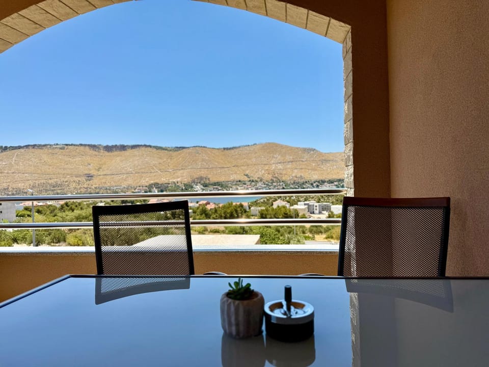 View (from property/room), Balcony/Terrace