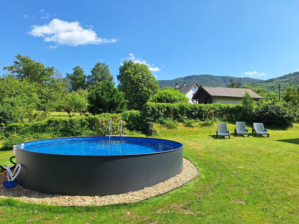 Garden, Swimming pool