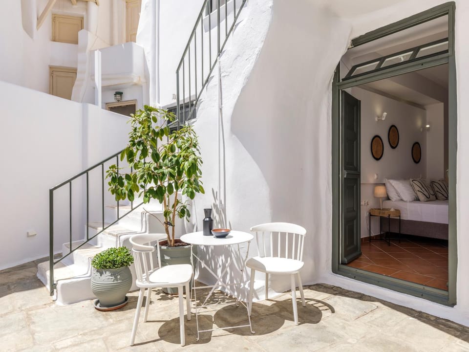 Patio, Balcony/Terrace