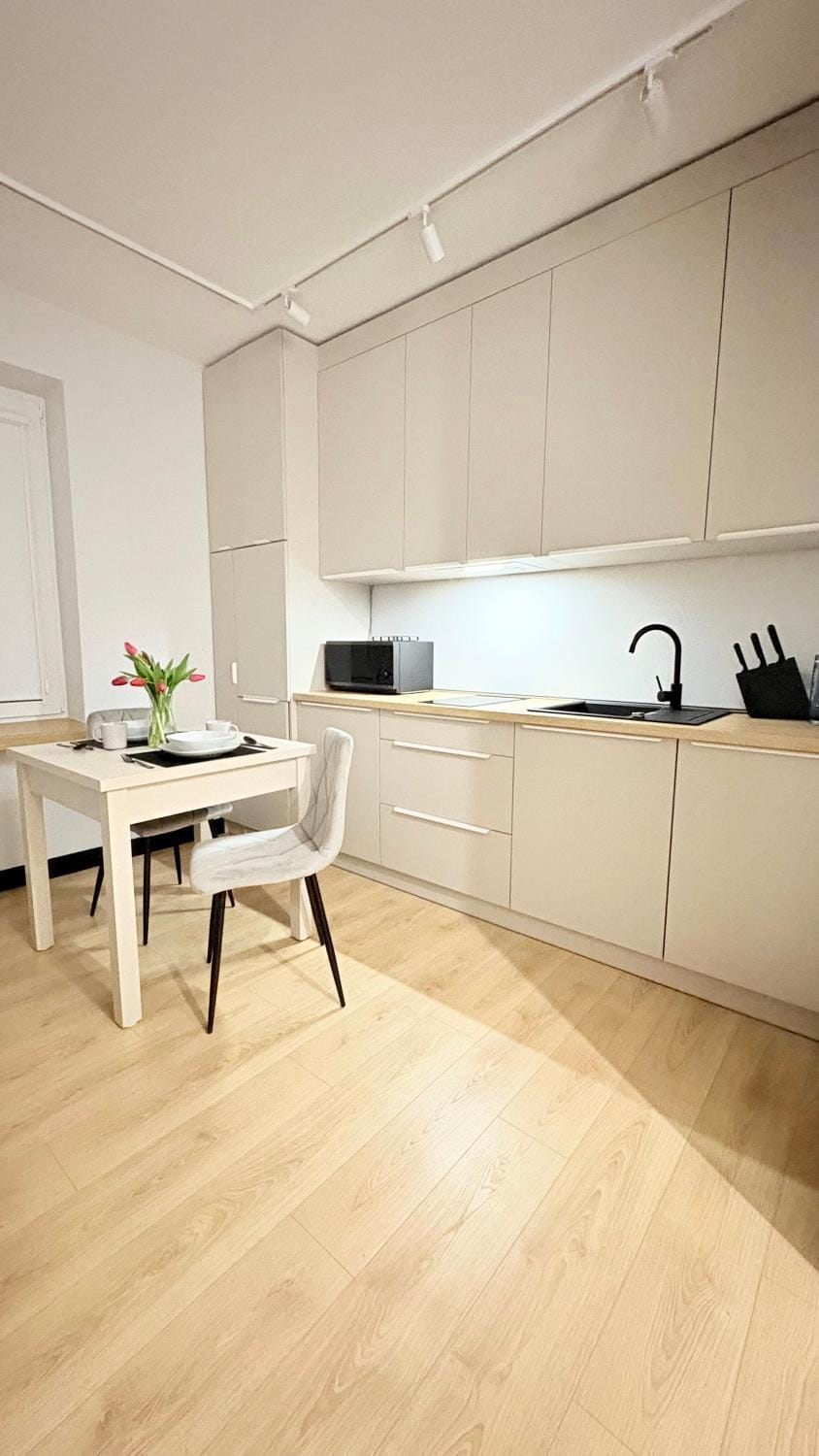 TV and multimedia, Dining area