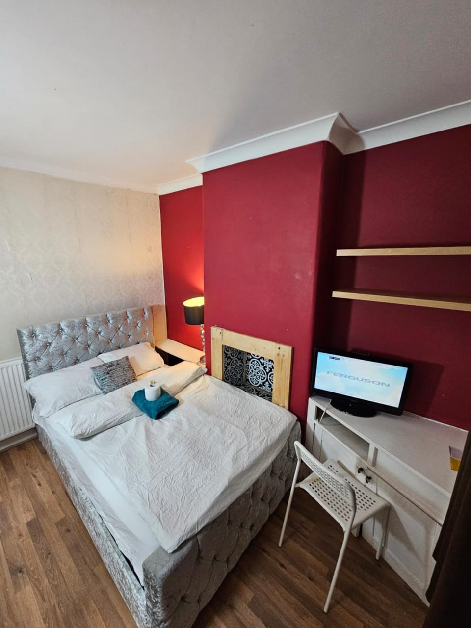 Cosy Deluxe Doubleroom in Central Dartford Bed and Breakfast in Dartford