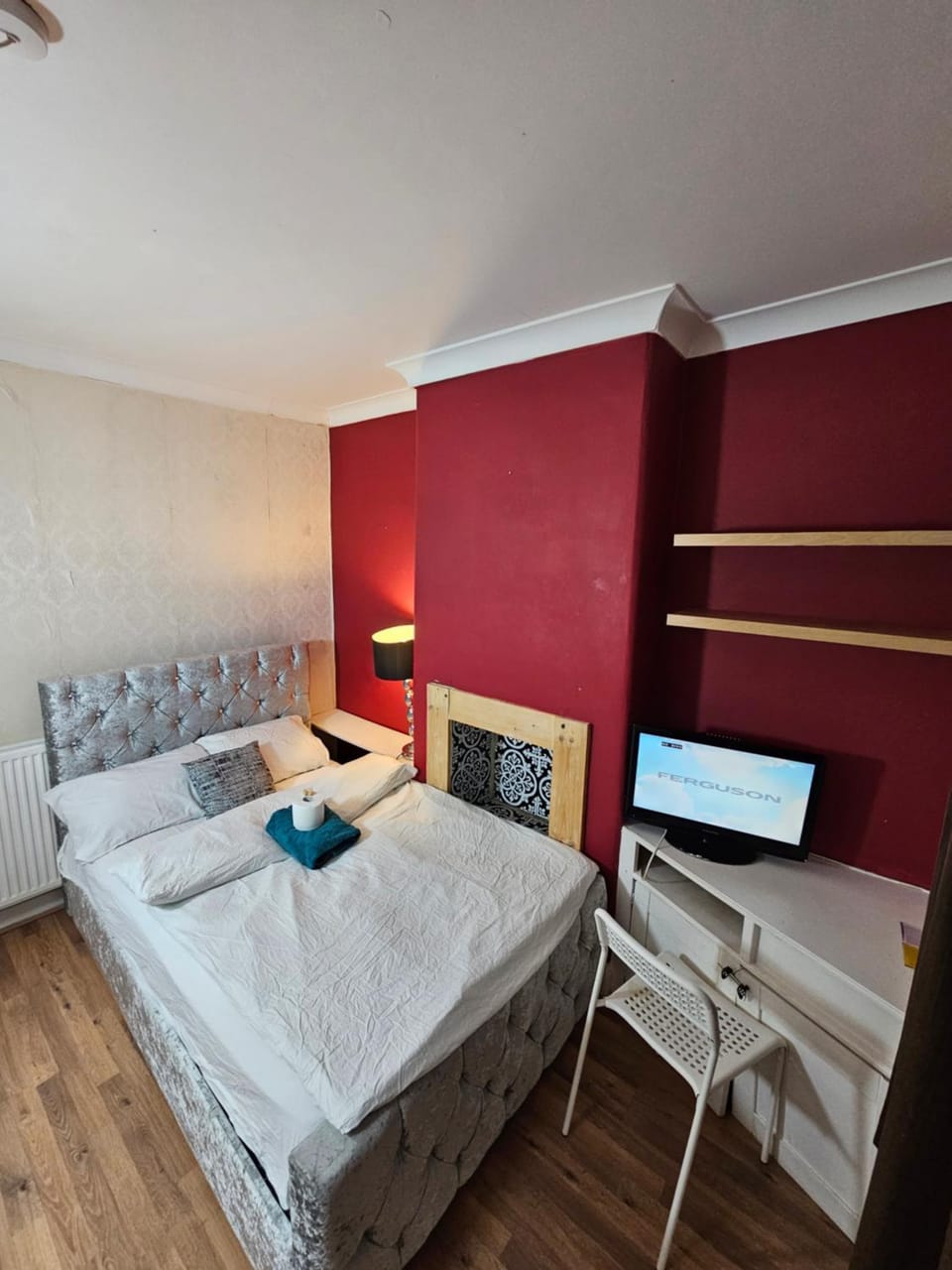 Cosy Deluxe Doubleroom in Central Dartford Bed and Breakfast in Dartford