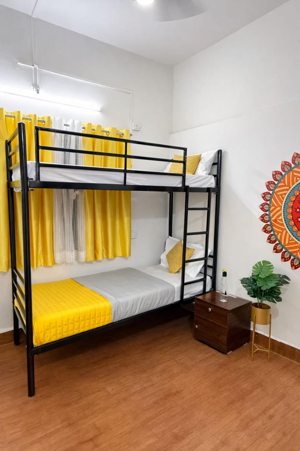 Elite Hostel- SB Road Pune Hostel in Pune