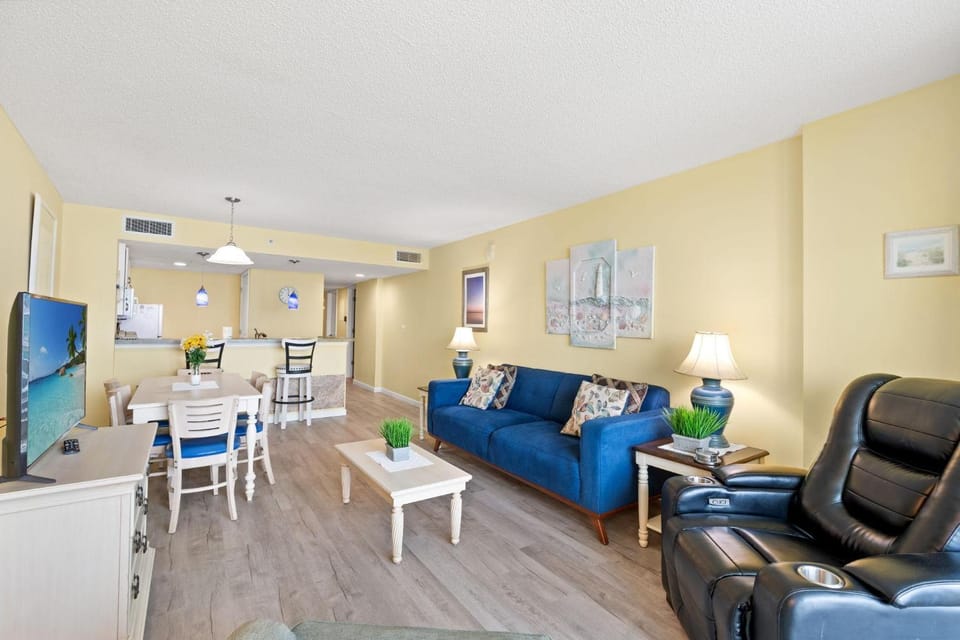 Avista 1022 - Oceanfront - Ocean Drive Section House in North Myrtle Beach
