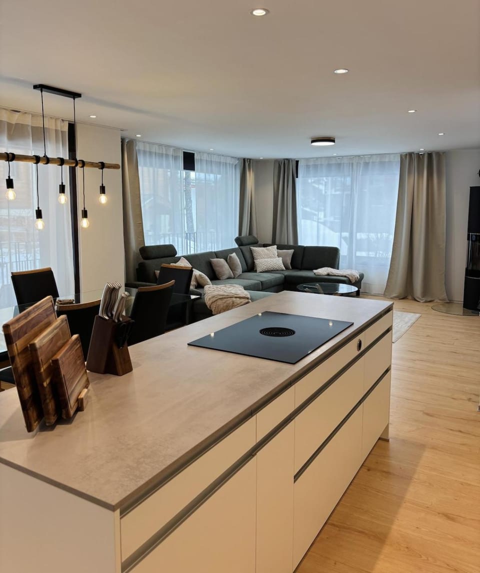 Kitchen or kitchenette, Living room, Seating area