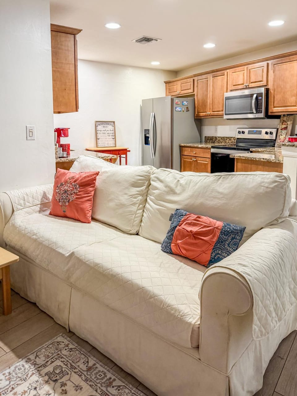 Kitchen or kitchenette, Living room