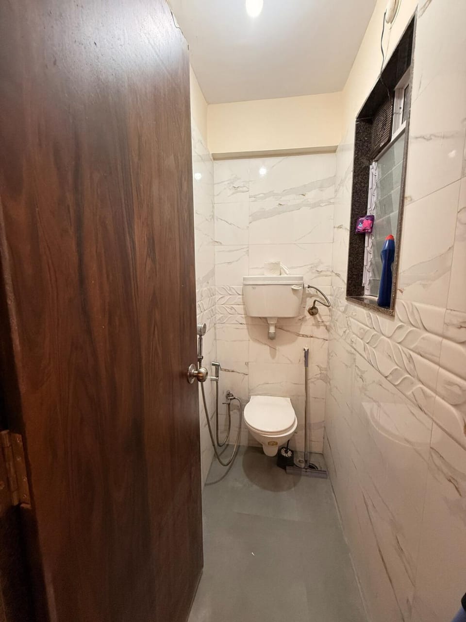 1 BHK Personal Apartment with Sea View at Versova Andheri West Apartment in Mumbai