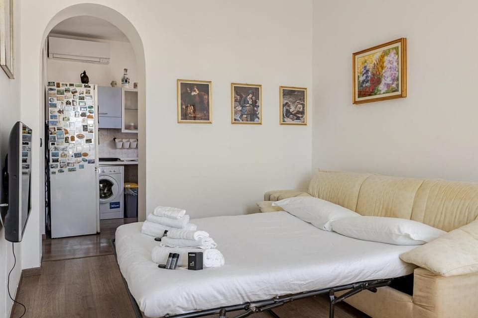 TV and multimedia, Living room, Seating area, towels