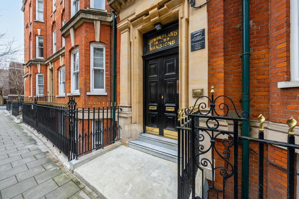 Brown Apartments Apartment in City of Westminster