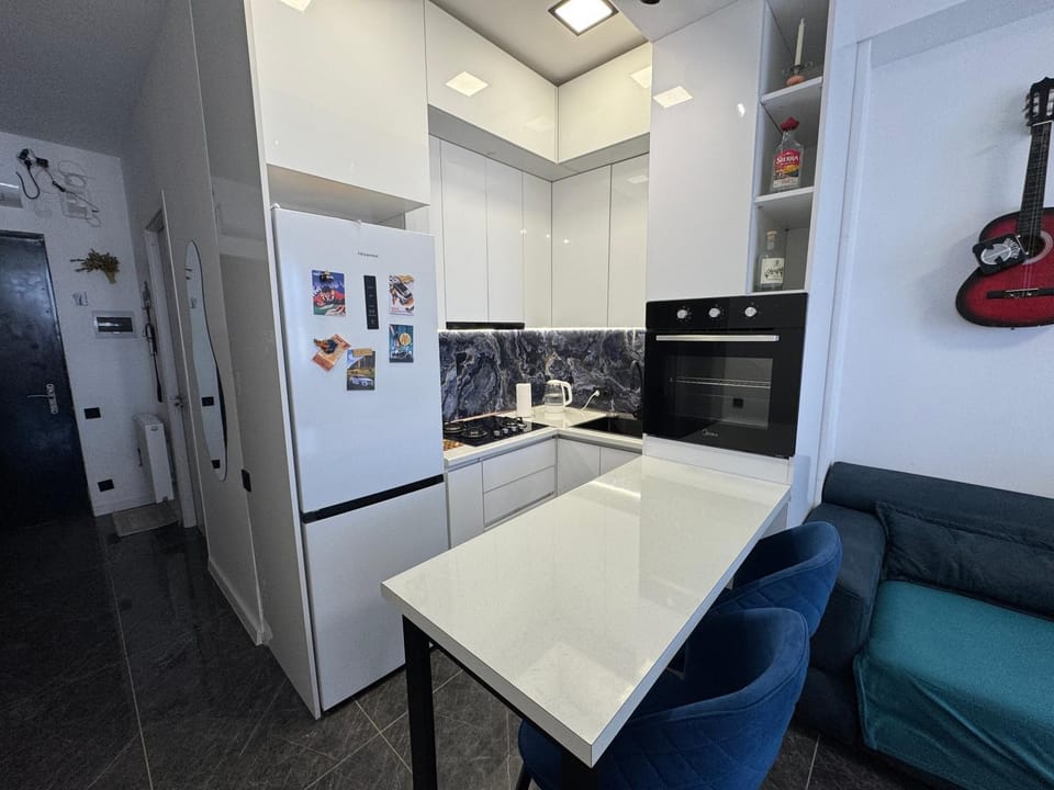 minibar, oven, kitchen