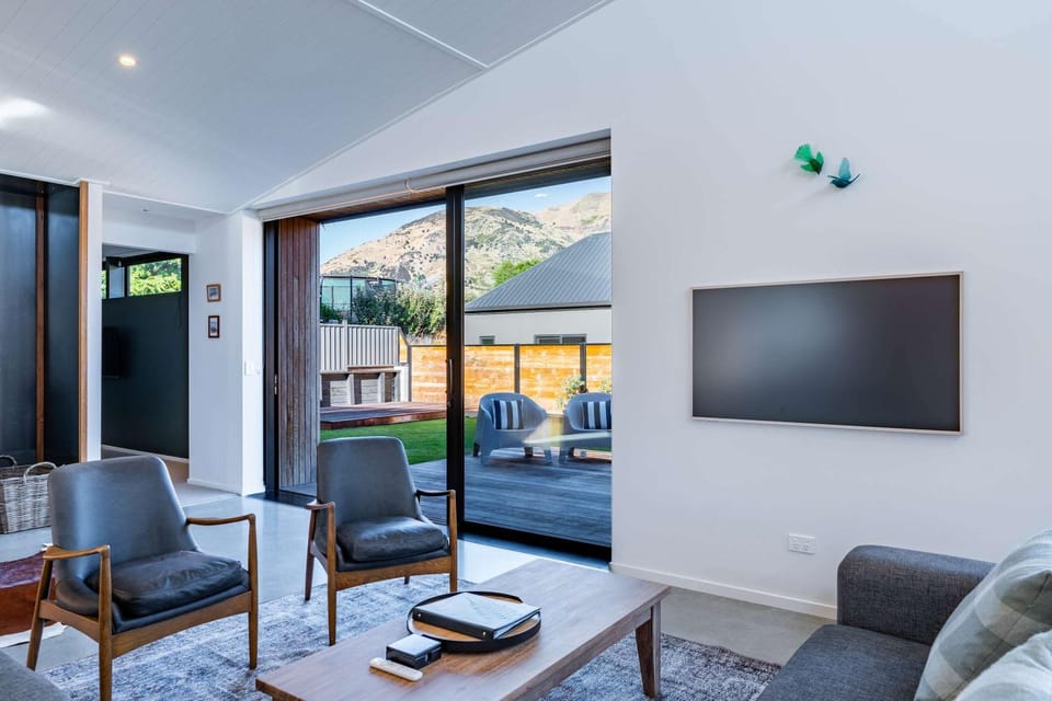 Fernburn Aorangi Peaks House in Wanaka
