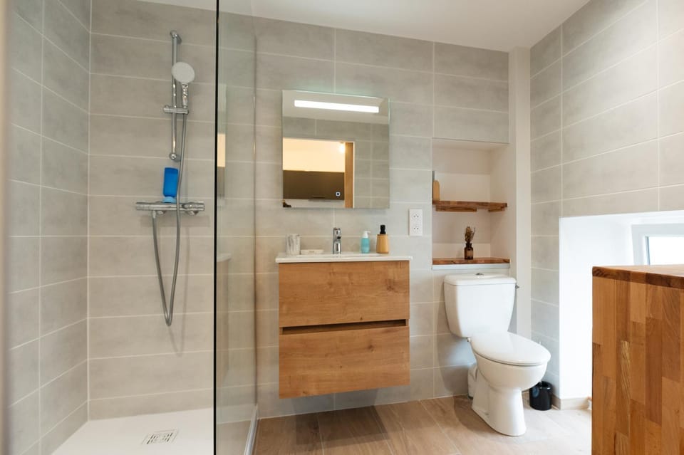 Shower, Bathroom