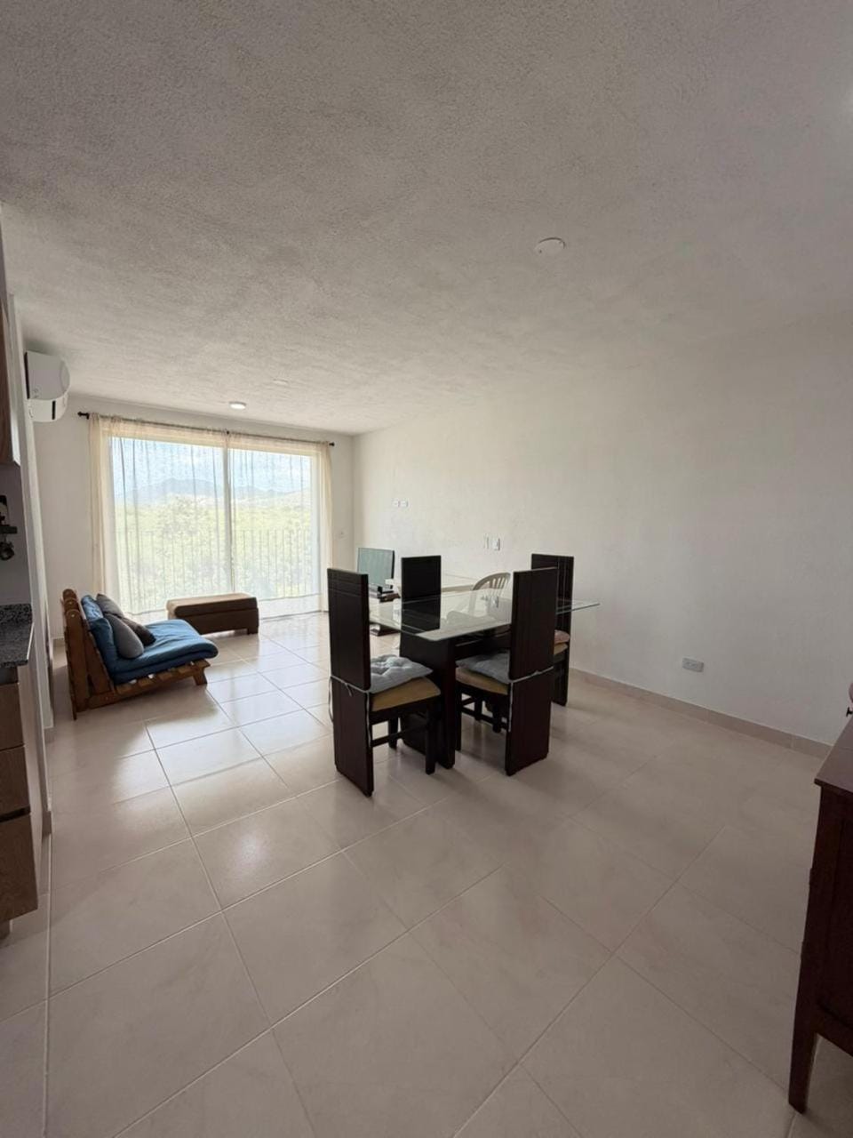 Communal lounge/ TV room, Balcony/Terrace, Living room, Seating area, Dining area