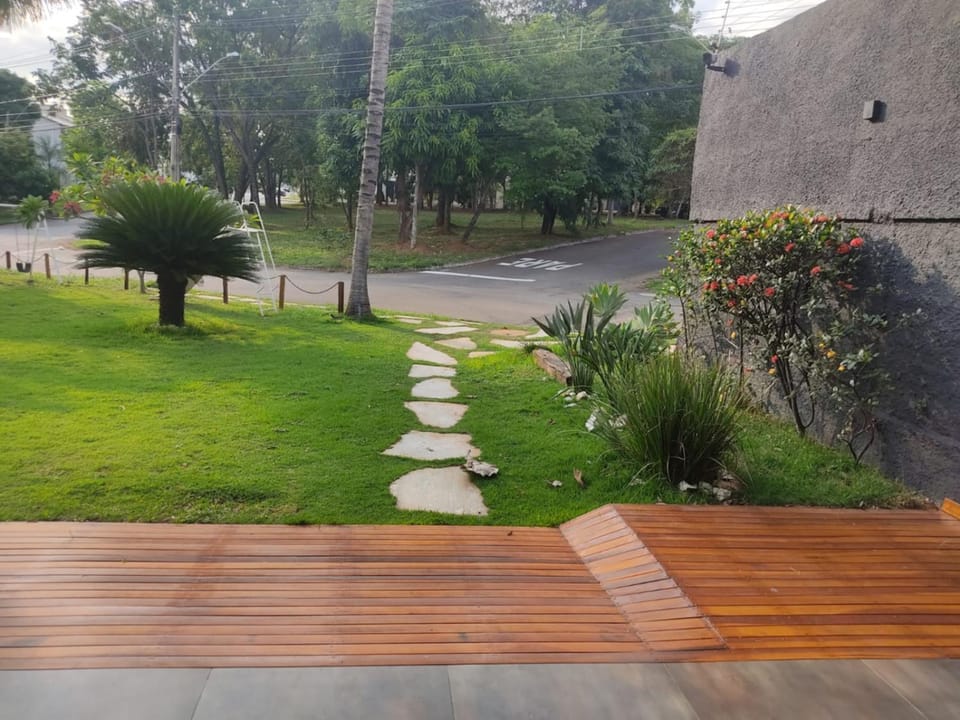 Day, Garden view