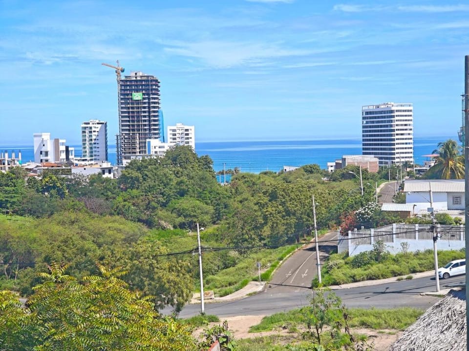 Nice apartment with ocean views Apartment in Manta