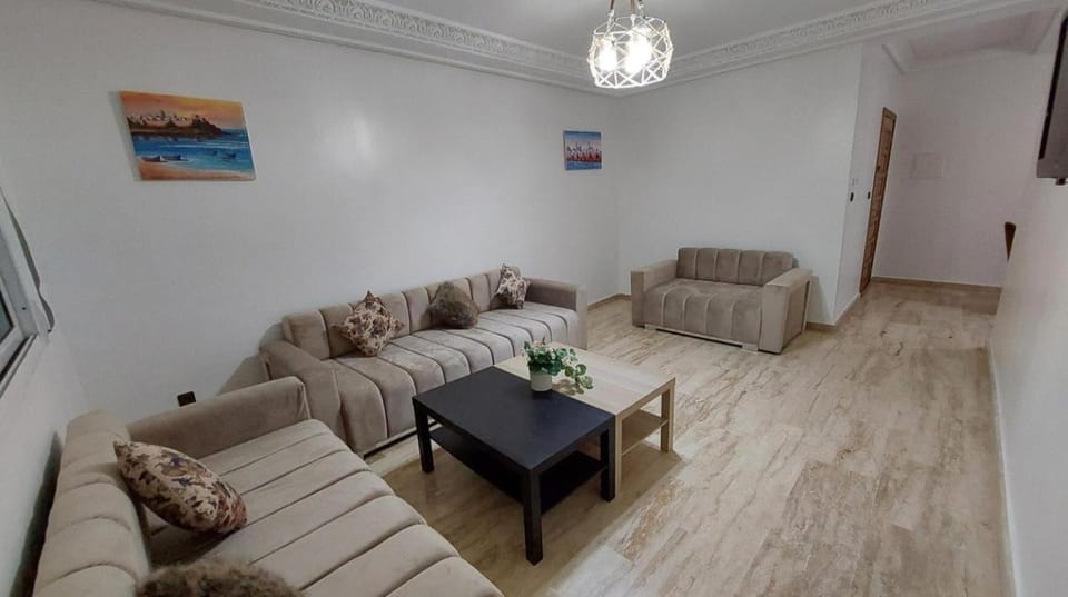 Appartement 3 avec piscines, vue mer et accès à la plage à Achakar Hill, Tanger Apartment in Tangier