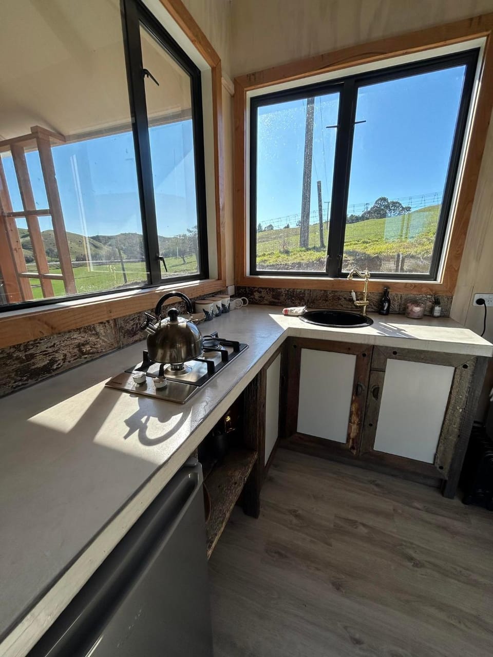 Mountain Range Guesthouse Country House in Tasman District, Tasman, New Zealand