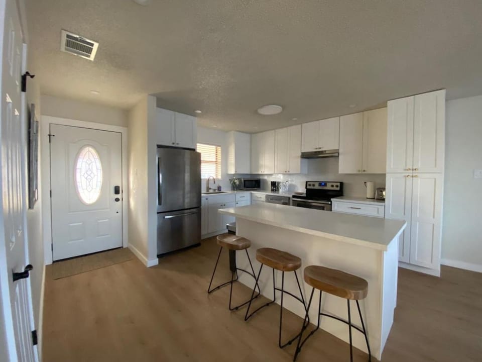 Newly Renovated - Cozy Home near Metroplex Hospital & Fort Cavazos House in Rio Grande