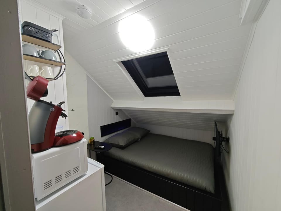 Budget-Room 2p Vacation rental in Ostend