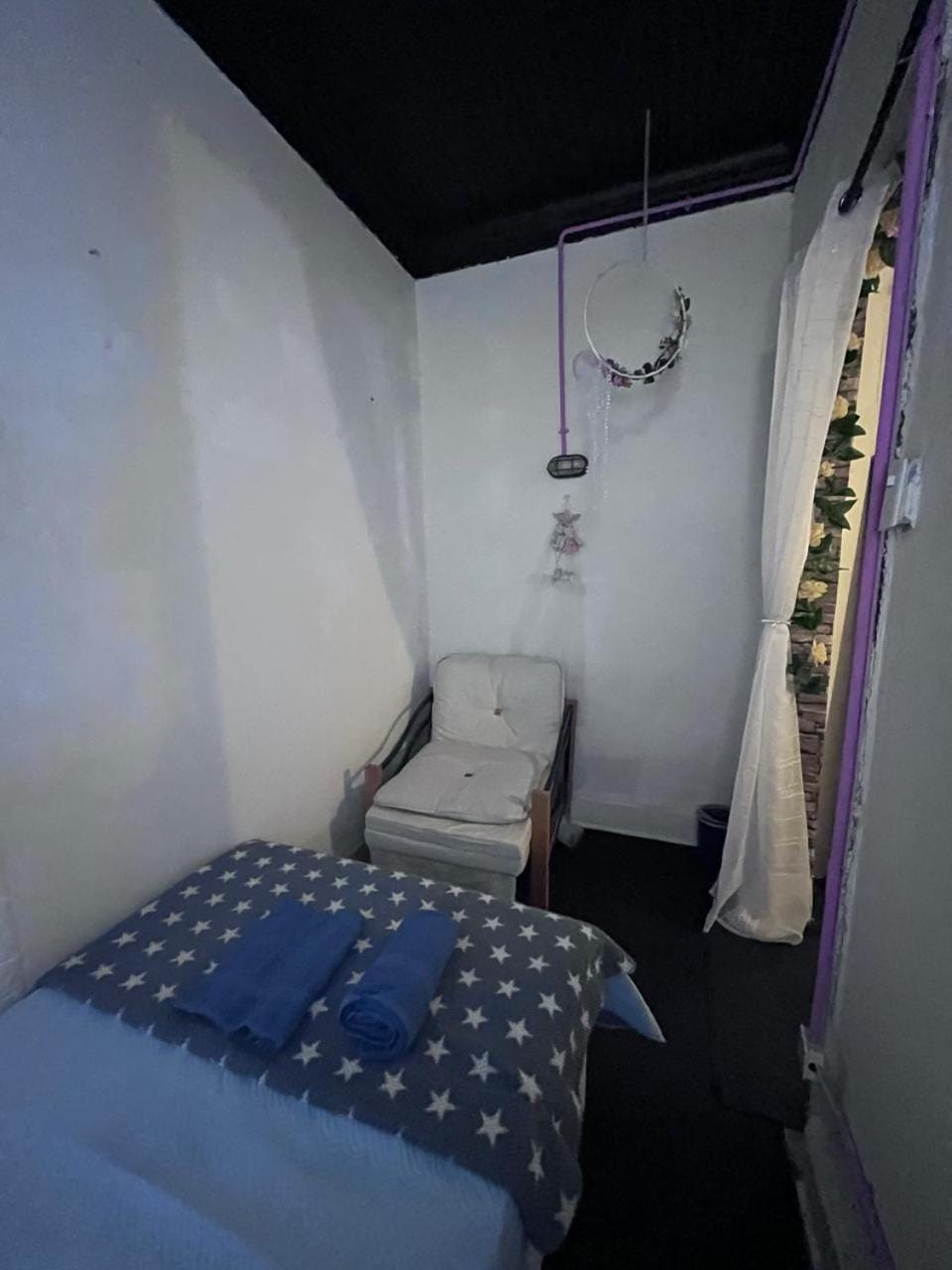 Hospedaje Argot Tu refugio ideal a pasos de Movistar Bed and Breakfast in Santiago