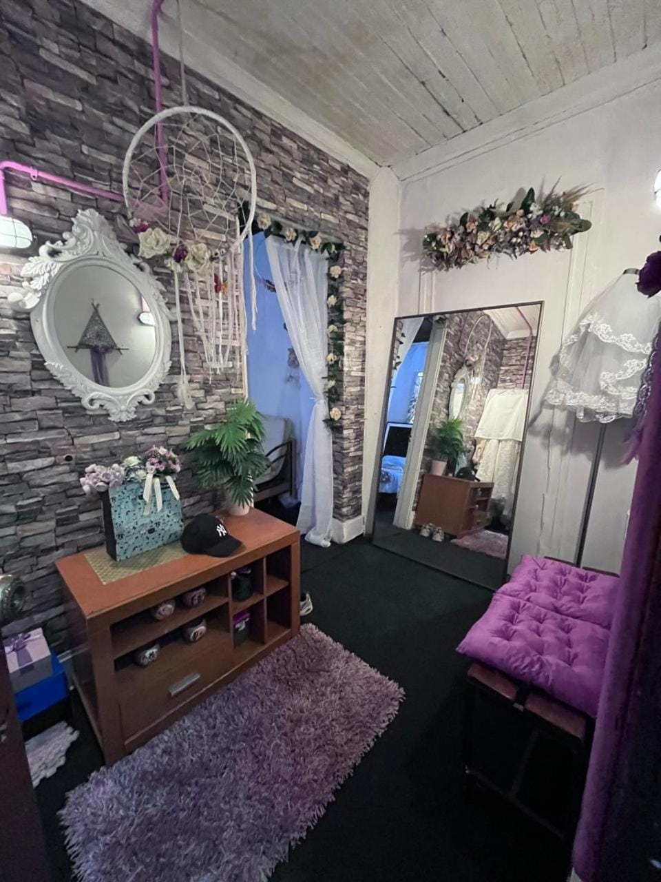 Hospedaje Argot Tu refugio ideal a pasos de Movistar Bed and Breakfast in Santiago