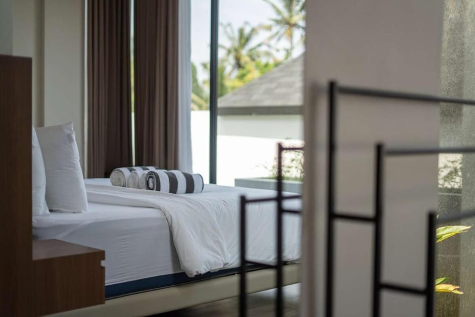 Emerald Hills Complex 2BR Luxury Central Ubud Villa in Ubud
