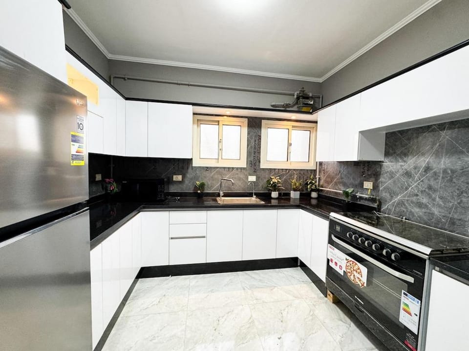 Stunning Nile View Retreat in Agouza Central Cairo Apartment in Cairo