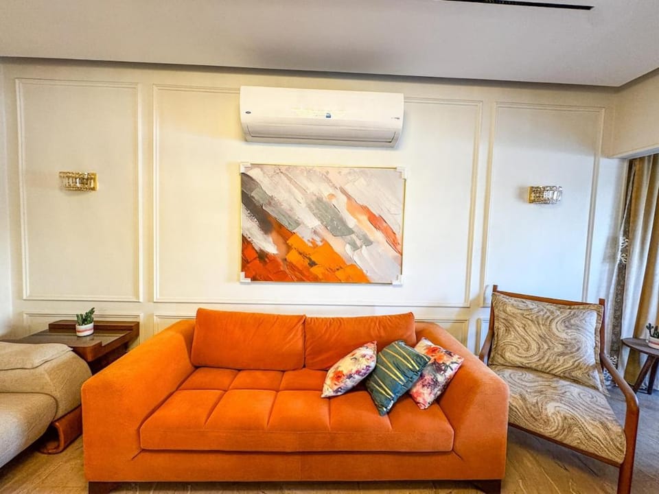 Luxury Nile View Apartment in Agouza Near Zamalek Apartment in Cairo