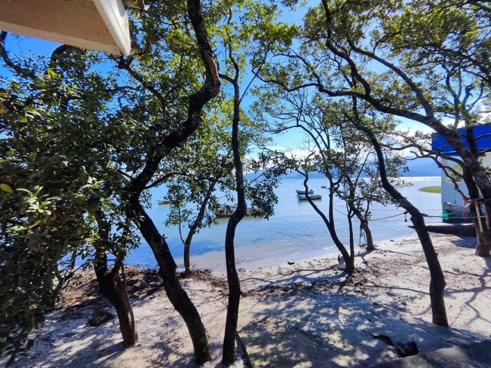 Casa e terreno amplos para 6 Pet Friendly House in Florianopolis