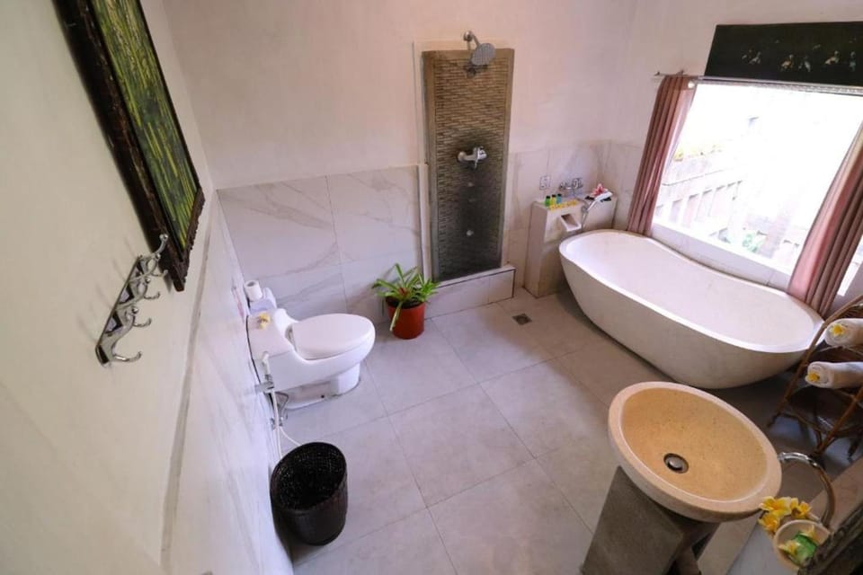 Bathroom, Bath