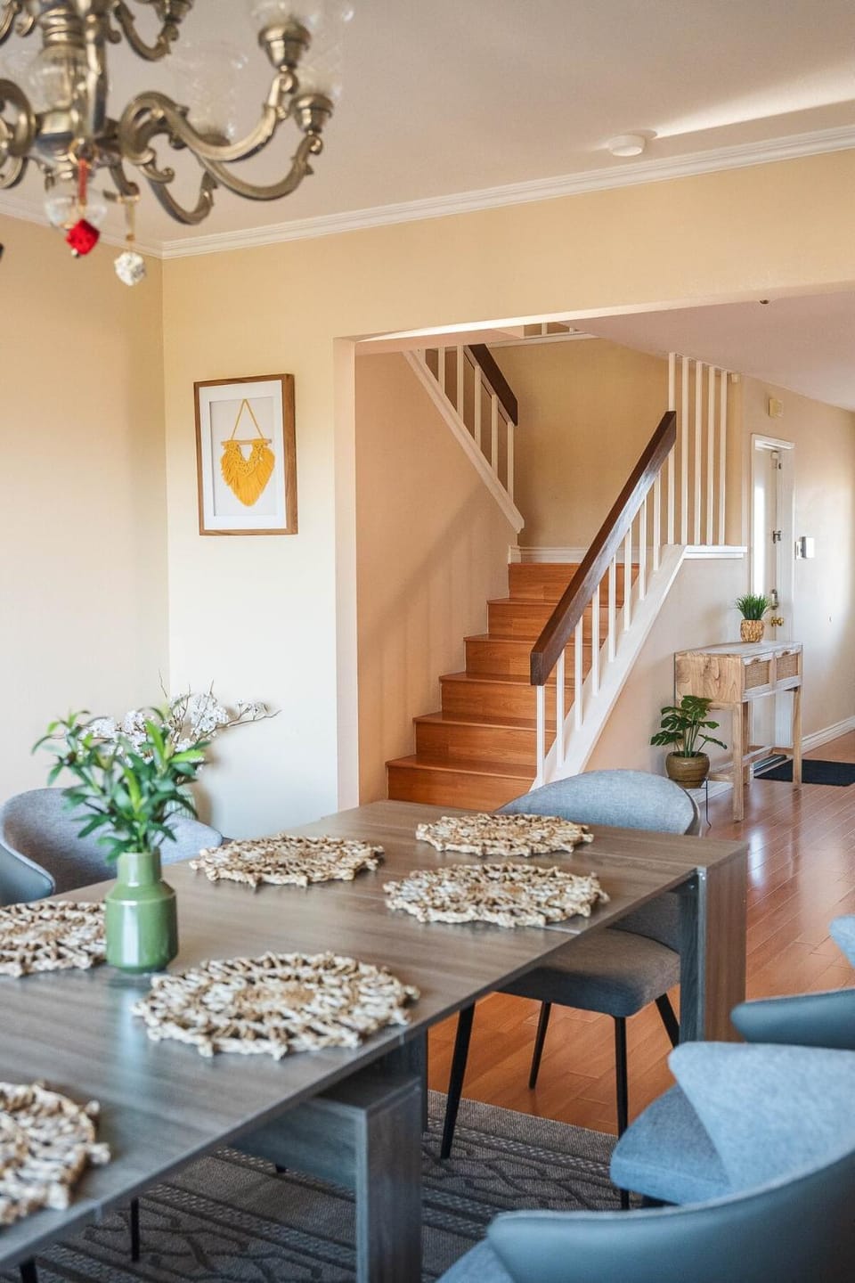 Beautiful Monterey Park Home With a View, Backyard and BBQ House in Monterey Park