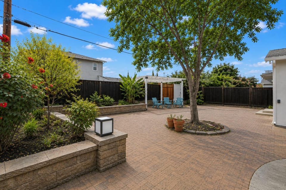 Patio, Garden, Seating area