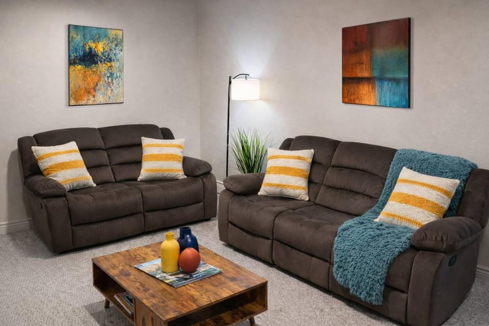 Living room, Seating area