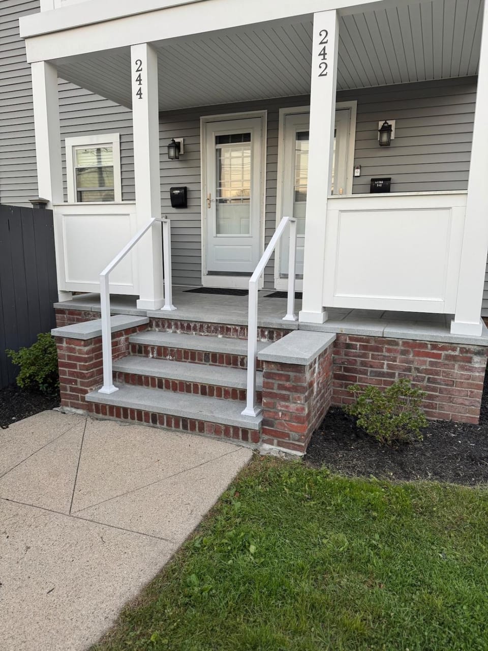 Facade/entrance