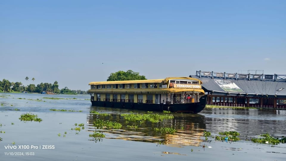 Punjab Adventure Travels Houseboat Alleppey Docked boat in Alappuzha