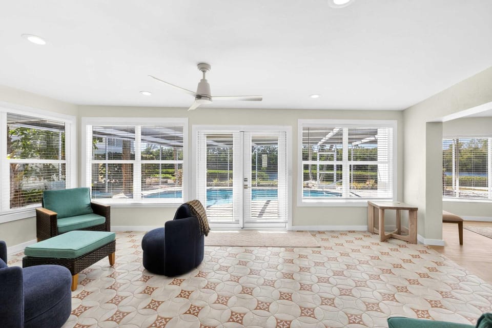 Living room, Pool view