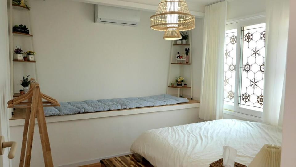 JEJUDO THECCLLIMSTAY Gimnyeong Village4 people, maximum 7 people, room 4, bathroom 2 House in South Korea