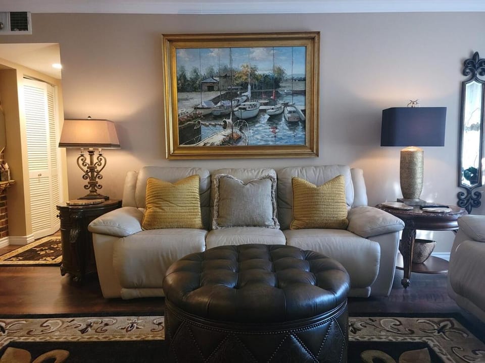 Outstanding condo with great amenities Apartment in La Mesa