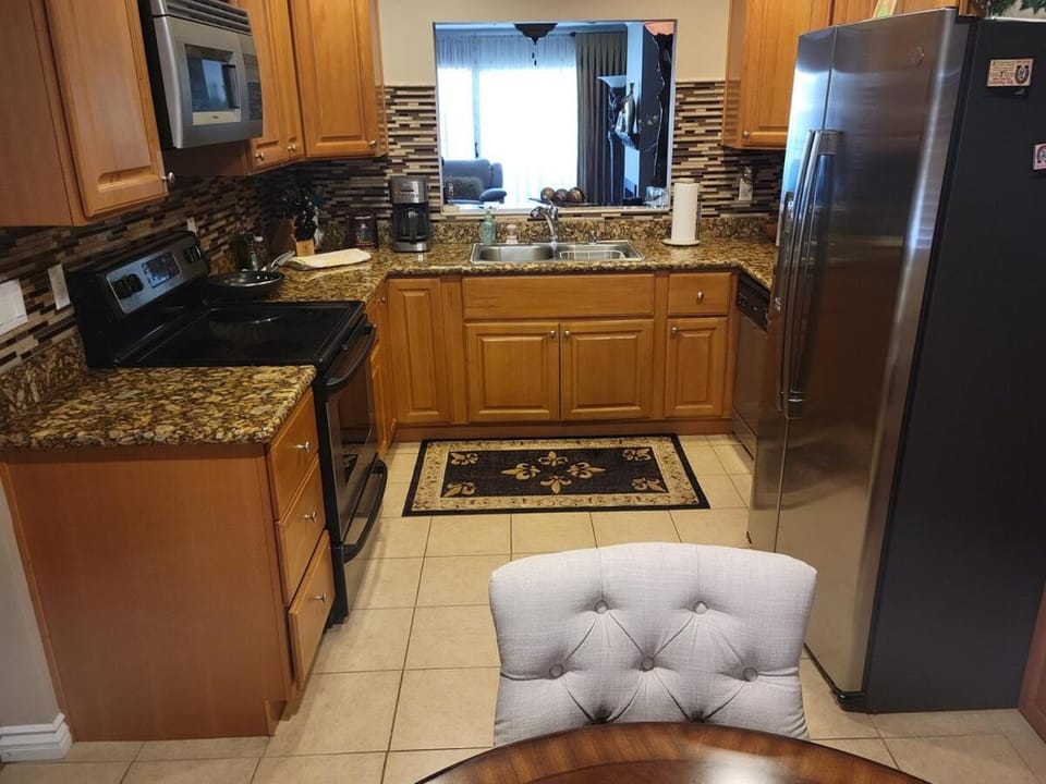 Outstanding condo with great amenities Apartment in La Mesa